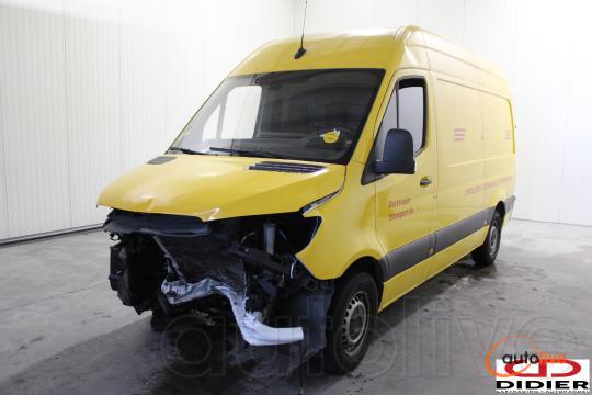 MERCEDES-BENZ SPRINTER - 1