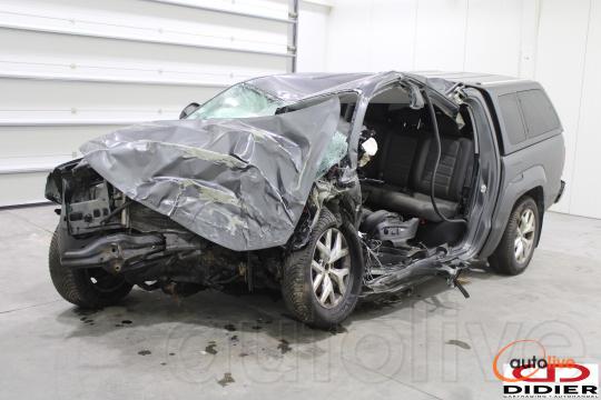 VOLKSWAGEN AMAROK - 1