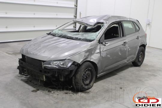 VOLKSWAGEN POLO - 1