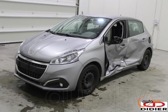 PEUGEOT 208 - 1