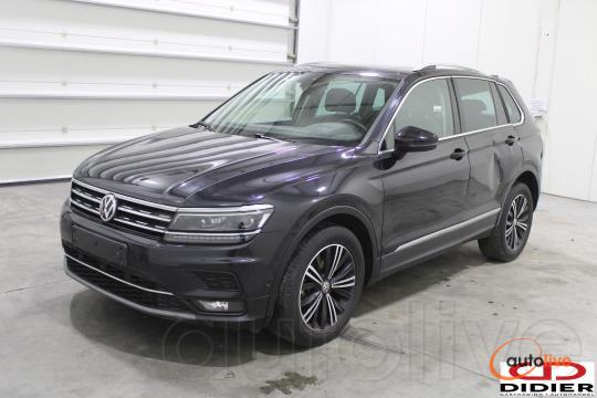 VOLKSWAGEN TIGUAN - 1