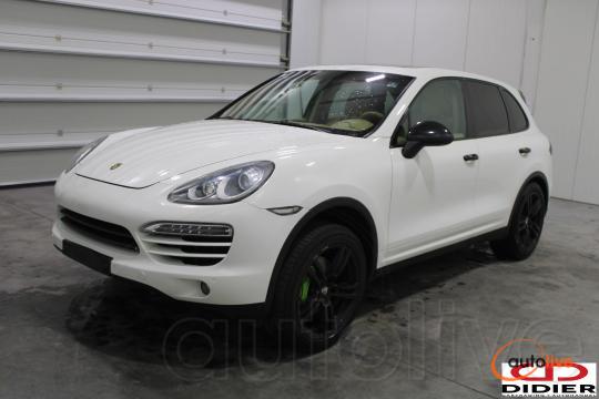 PORSCHE CAYENNE - 1