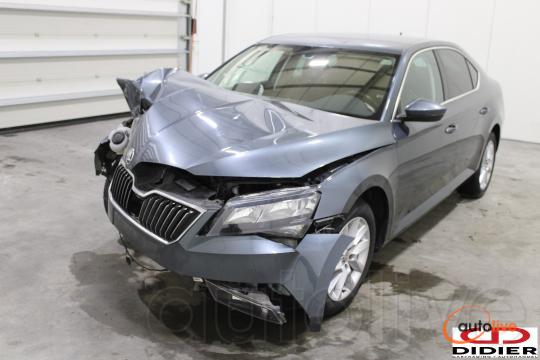 SKODA SUPERB - 1