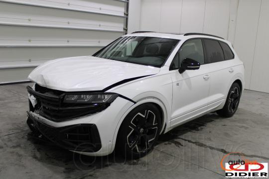 VOLKSWAGEN TOUAREG - 1