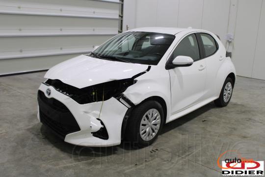 TOYOTA YARIS - 1
