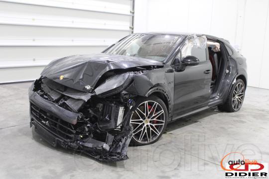 PORSCHE CAYENNE - 1