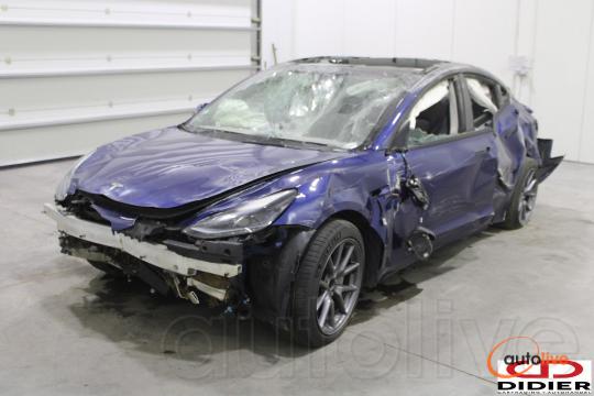 TESLA MODEL3 - 1