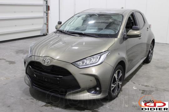 TOYOTA YARIS - 1