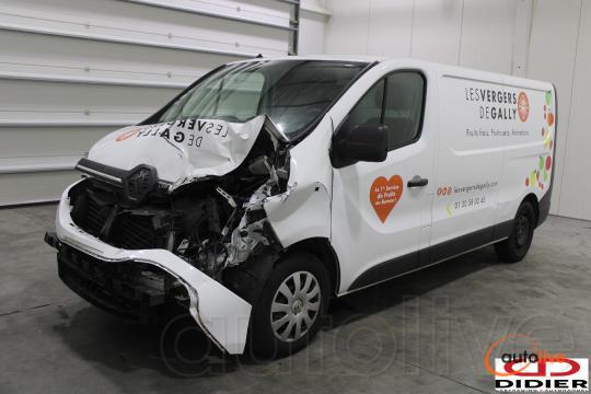 RENAULT TRAFIC - 1