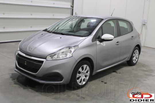 PEUGEOT 208 - 1