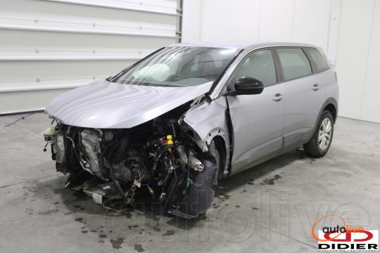 PEUGEOT 5008 - 1