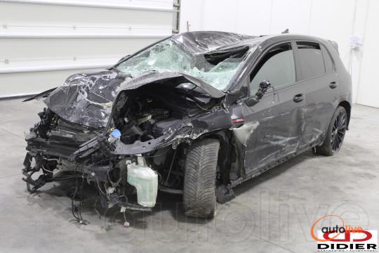 VOLKSWAGEN GOLF - 1