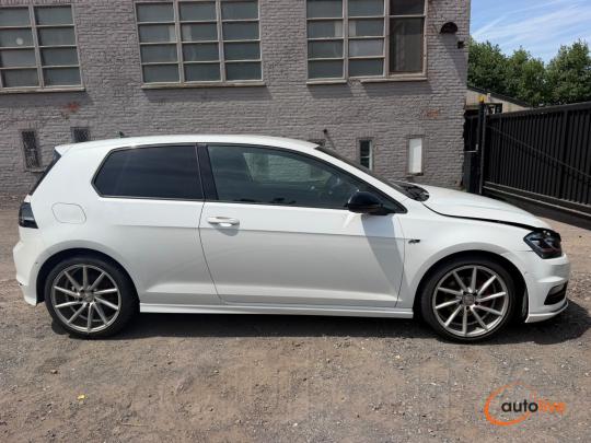 VOLKSWAGEN GOLF VII HIGHLINE - 1