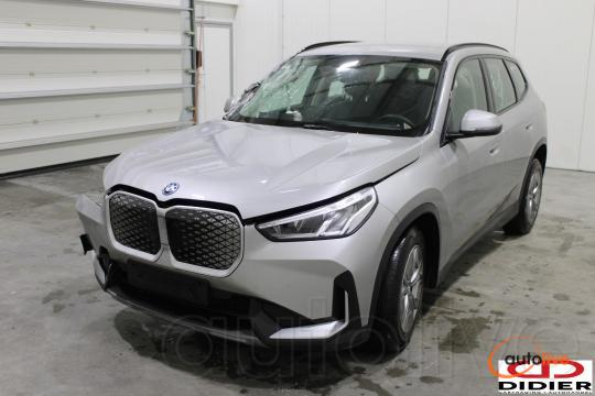 BMW IX1 - 1