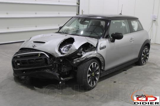 MINI COOPER SE - 1