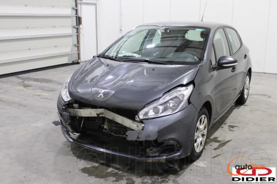 PEUGEOT 208 - 1