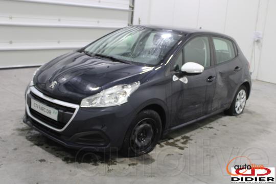 PEUGEOT 208 - 1