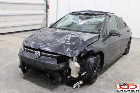 VOLKSWAGEN GOLF - 1