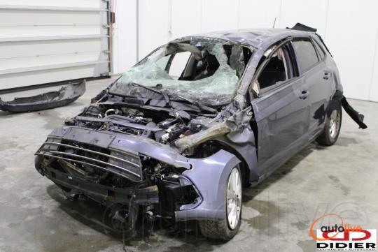 VOLKSWAGEN POLO - 1
