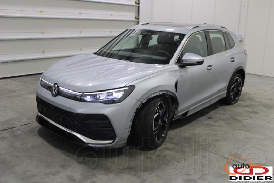 VOLKSWAGEN TIGUAN - 1