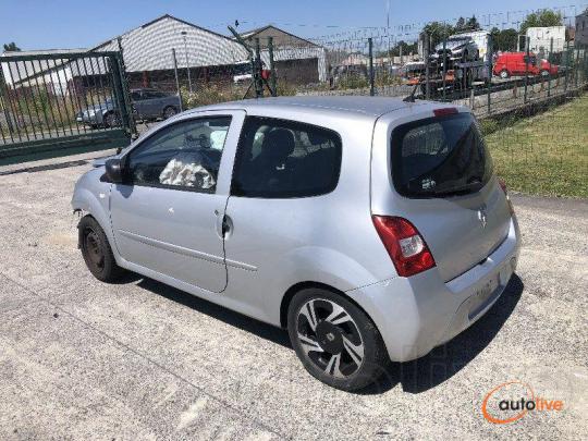RENAULT TWINGO 1.1  D4F - 1