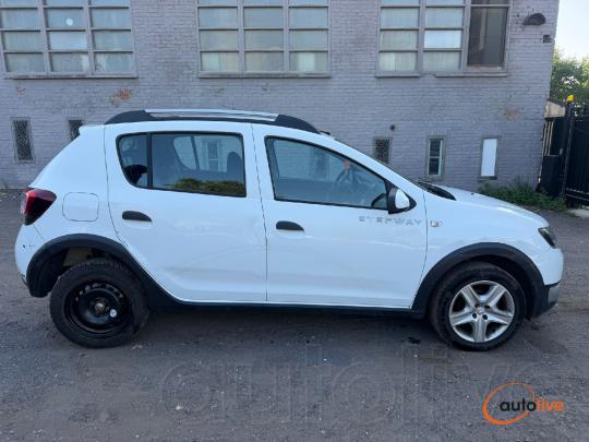 DACIA SANDERO II 1.5 DCI - 1