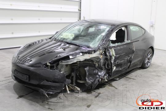 TESLA MODEL3 - 1