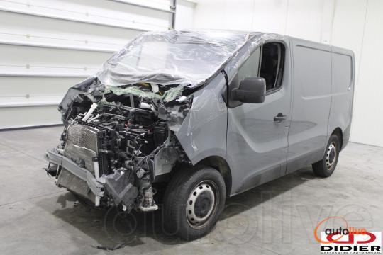 RENAULT TRAFIC - 1