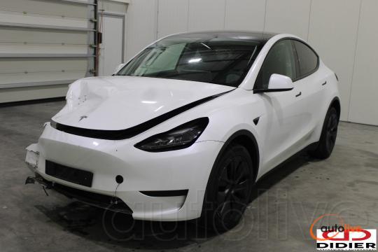 TESLA MODEL Y - 1