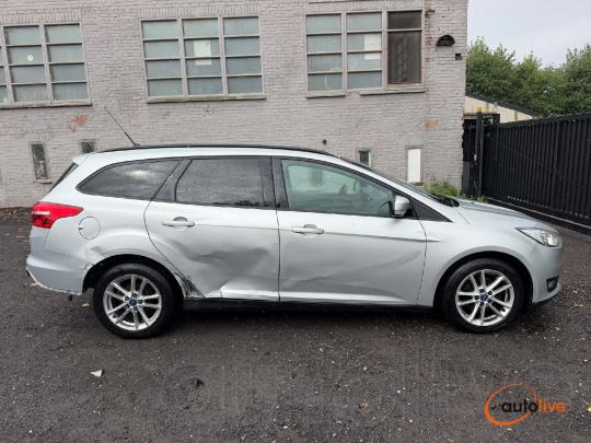 FORD FOCUS TREND - 1