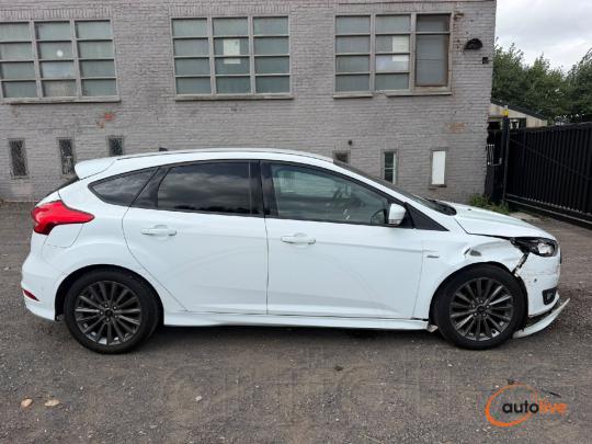 FORD FOCUS ST-LINE - 1