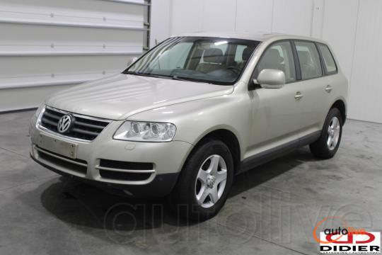 VOLKSWAGEN TOUAREG - 1