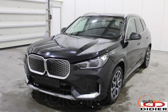 BMW IX1 - 1