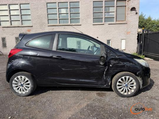 FORD KA TITANIUM - 1