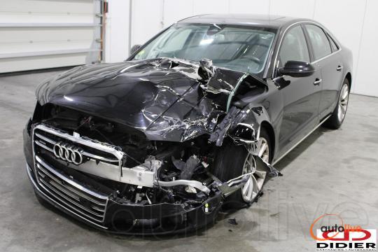 AUDI A8 - 1