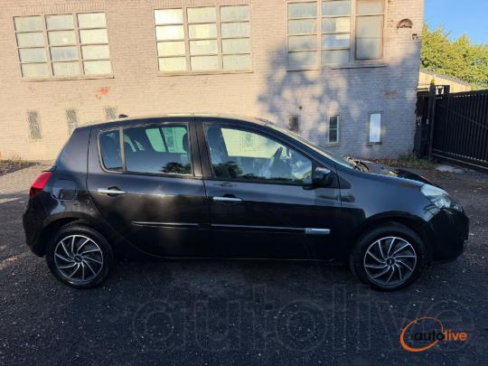 RENAULT CLIO ICE WATCH - 1