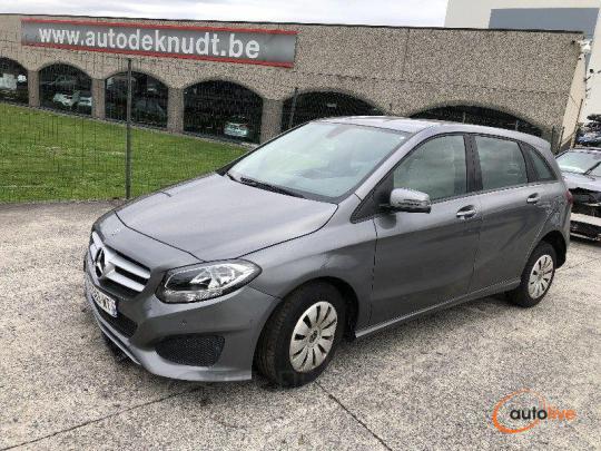 MERCEDES-BENZ B-KLASSE A 180 - 1