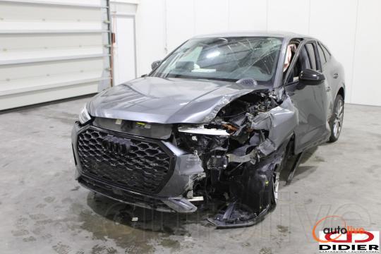 AUDI Q3 - 1