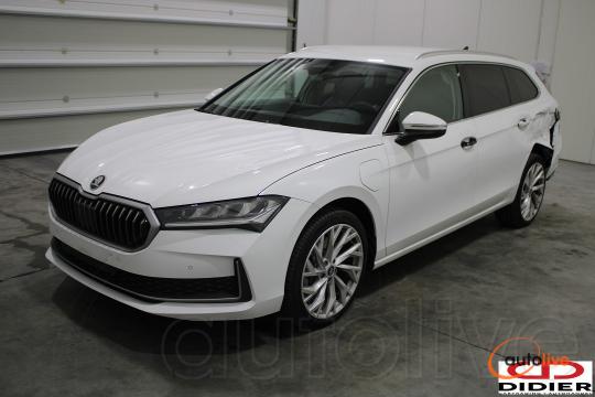 SKODA SUPERB - 1