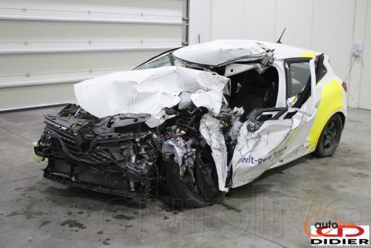 RENAULT CLIO - 1