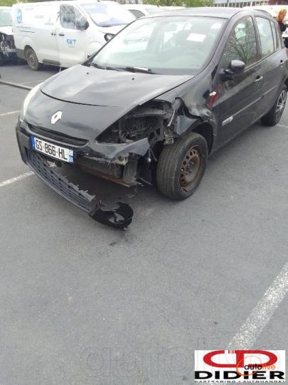 RENAULT CLIO - 1