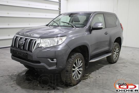 TOYOTA LAND CRUISER - 1