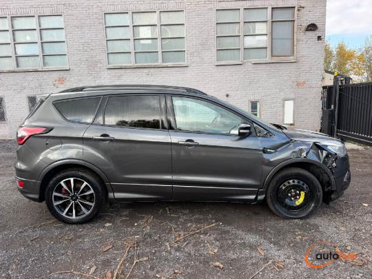 FORD KUGA ST-LINE - 1