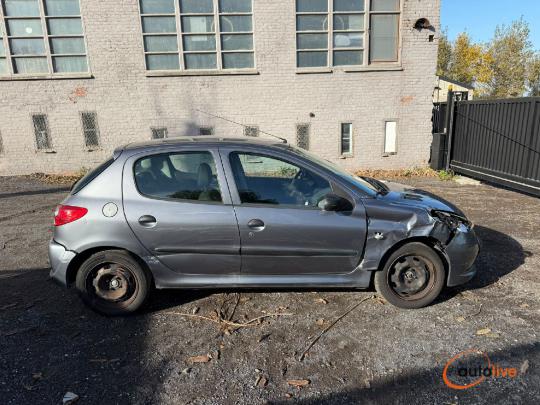 PEUGEOT 206 1.2I - 1