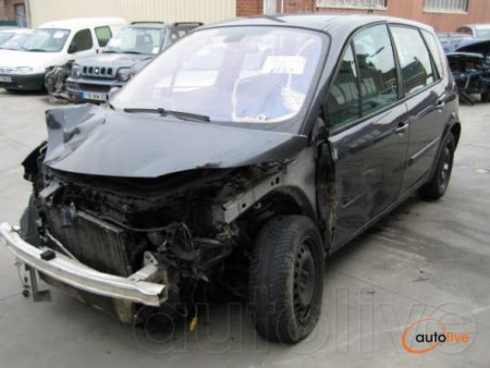 RENAULT SCENIC - 1